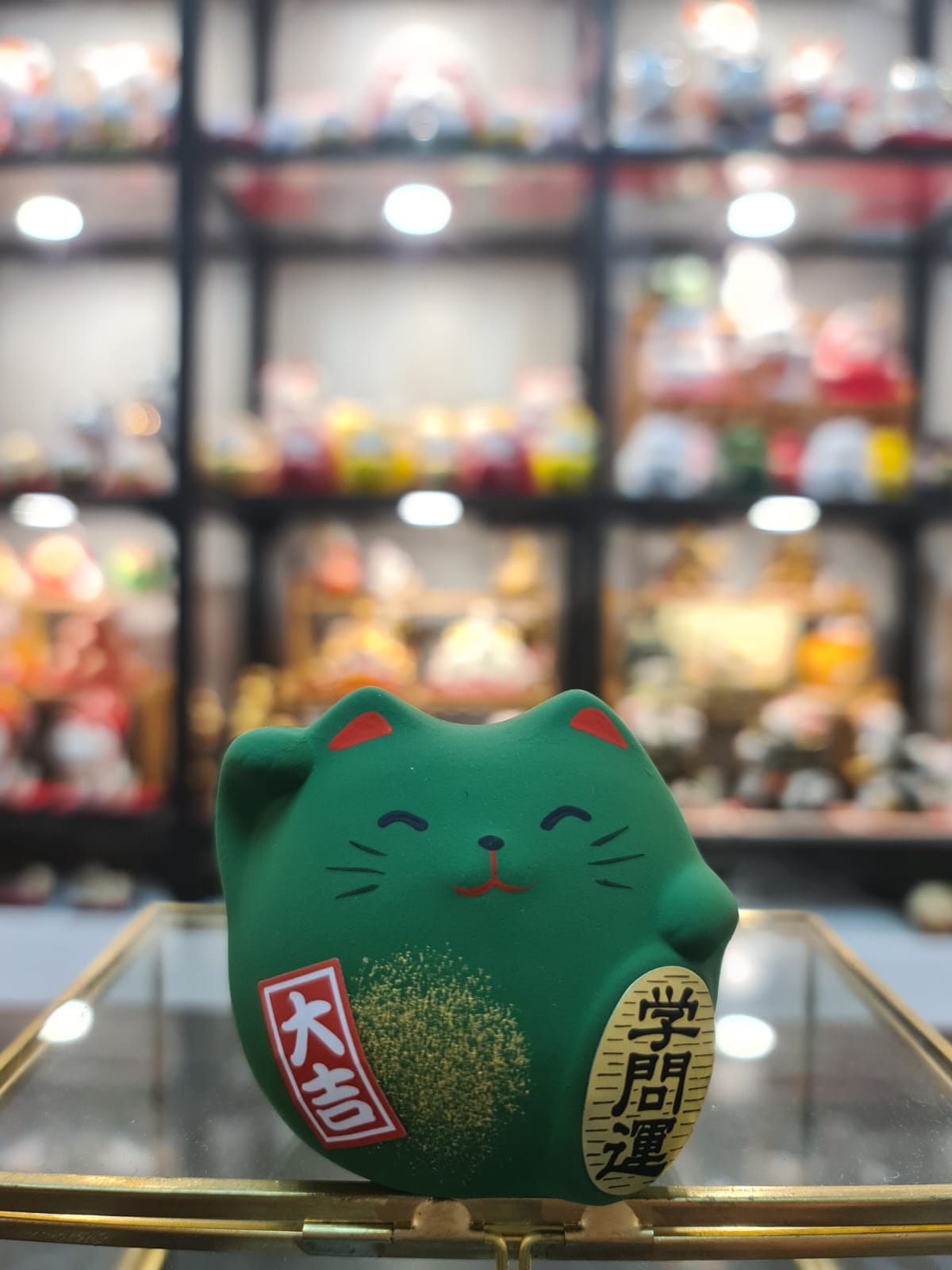 JP-550301 Maruei Pottery Chubby Fortune Cat (S)