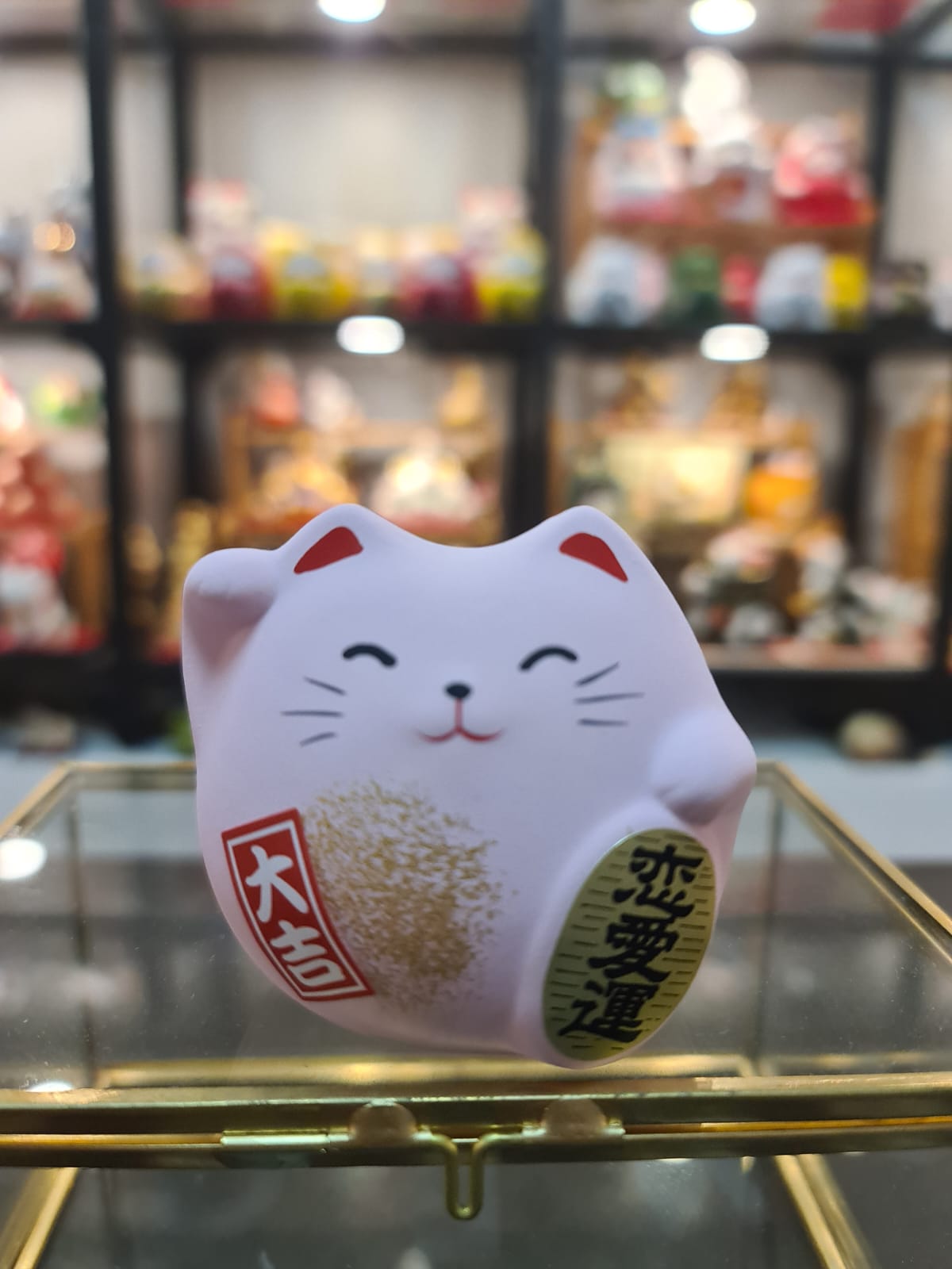 JP-550301 Maruei Pottery Chubby Fortune Cat (S)