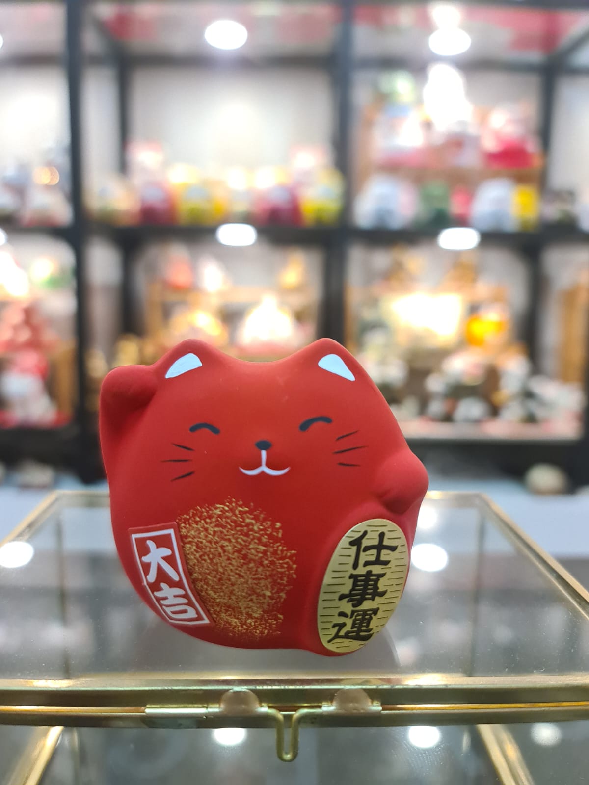 JP-550301 Maruei Pottery Chubby Fortune Cat (S)