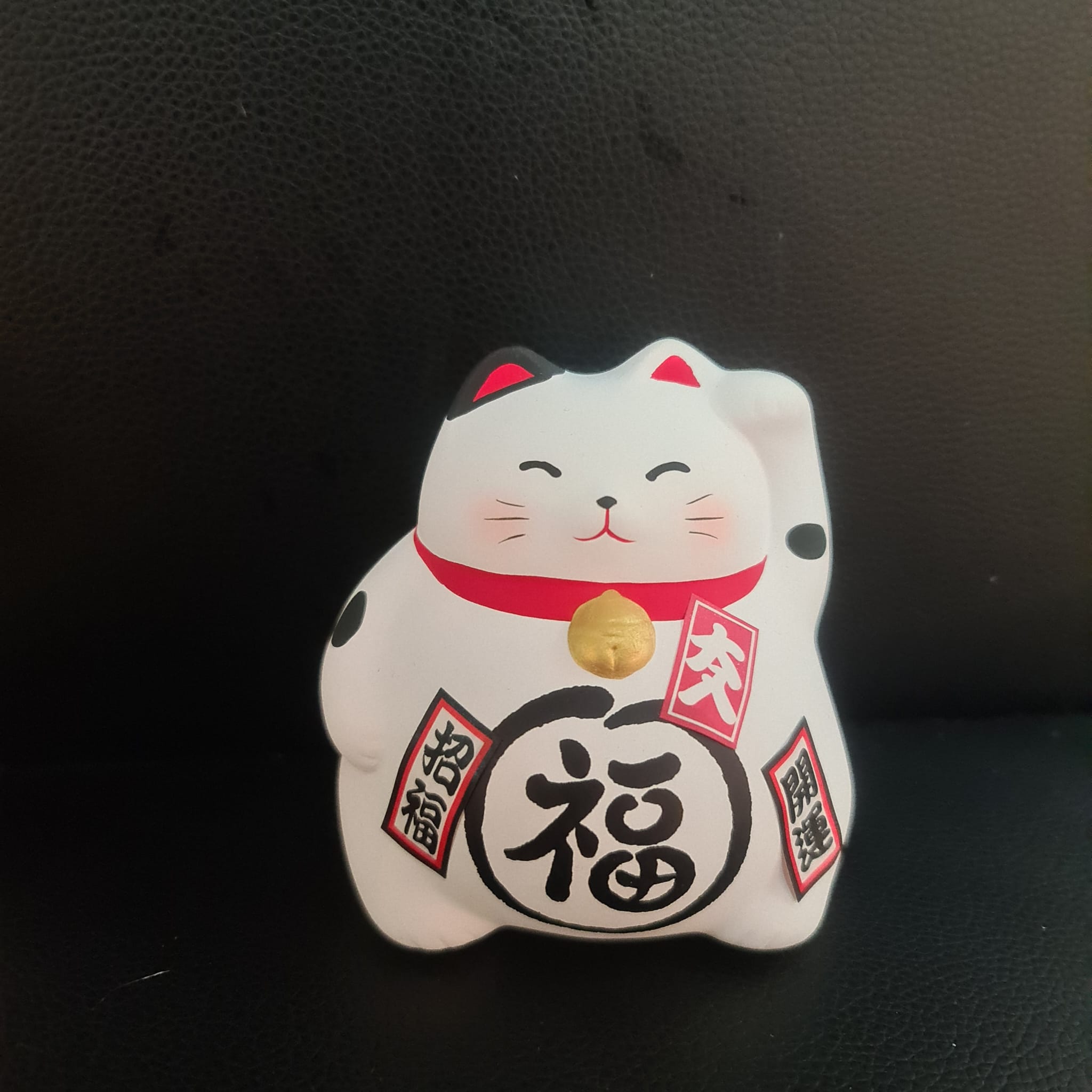 JP-5501012 Maruei Pottery Chubby Fortune Cat Series (M)