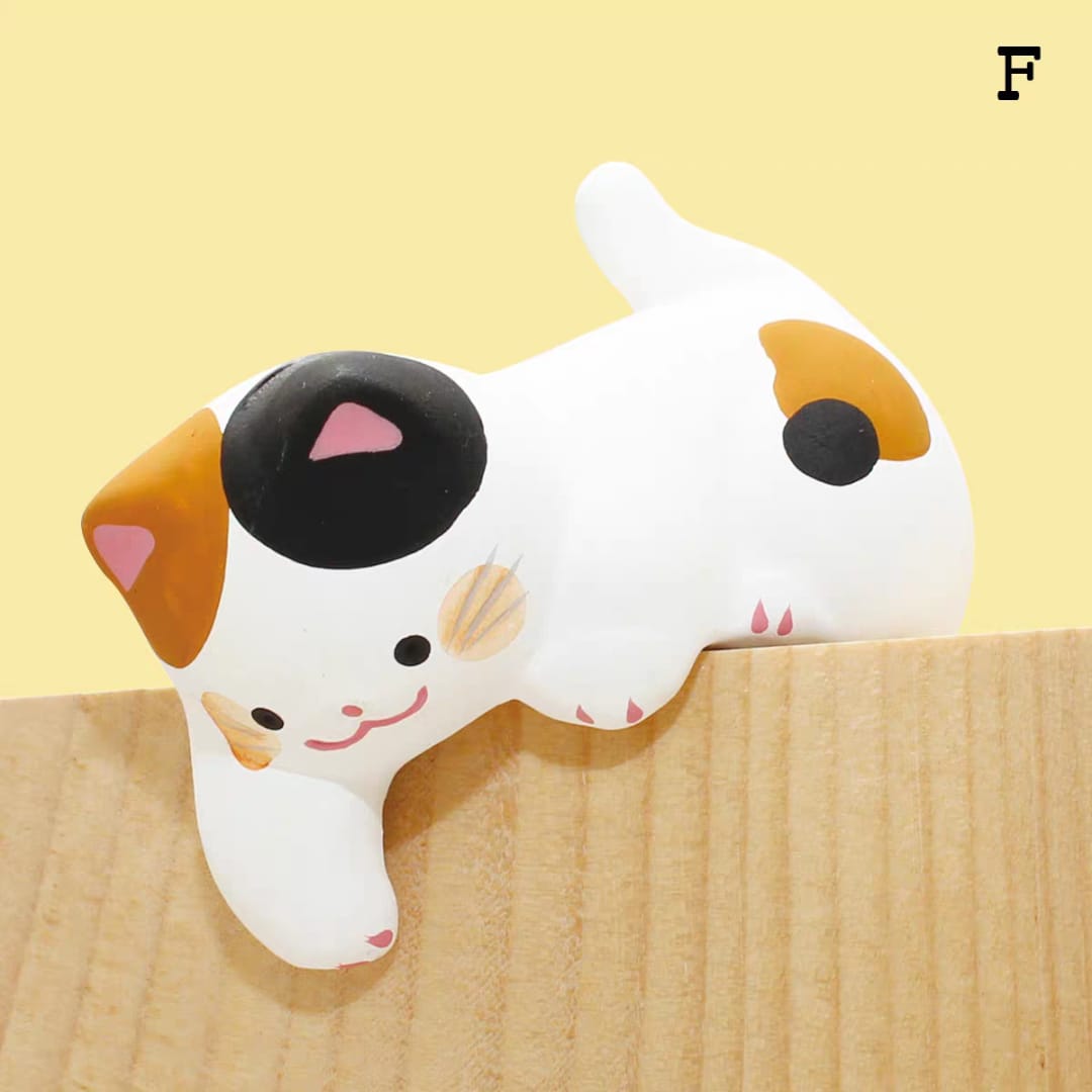 LHZ-1060401 Long Hu Zuo Cute Mini Display Fortune Cat  (S)