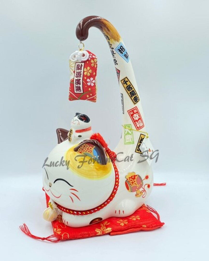 M-5524024/S-2113016 Jin Shi Gong Fang Long Tail Fortune Cat (M) (S)