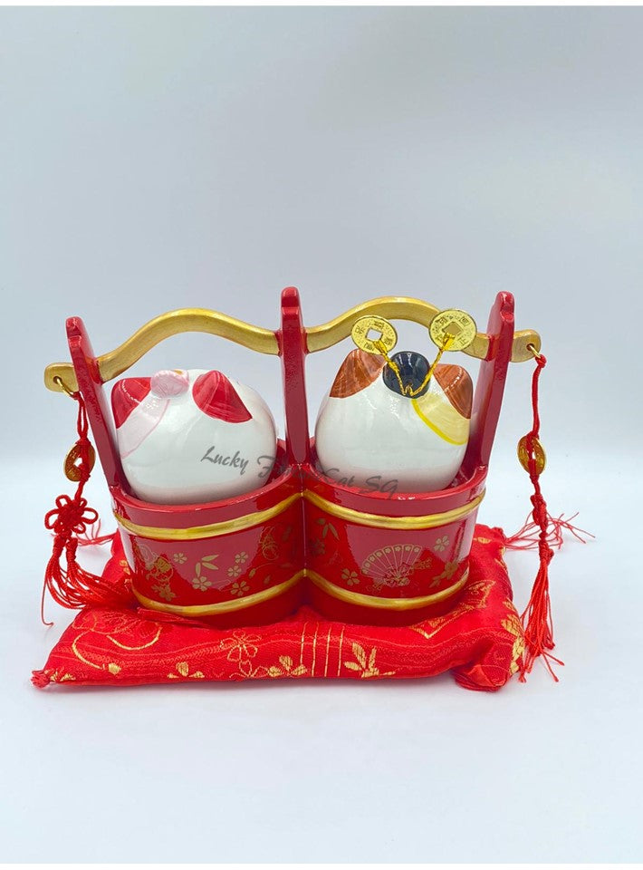 M-1217011 金石工坊 Couple Wedding Basket Fortune Cat 招财猫 - Lucky FortuneCat SG Megamall