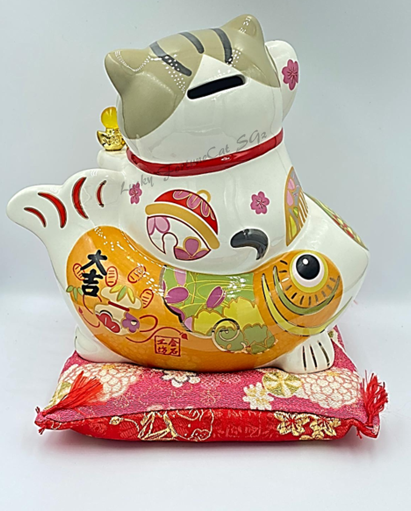M-1827019 Jin Shi Gong Fang Chubby Fortune Cat on Koi Fish Fortune Cat (M)