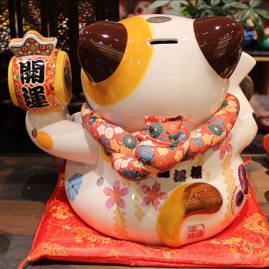 F-366233 Fu Yuan Mao XL Big Mouth Fortune Cat (XL)