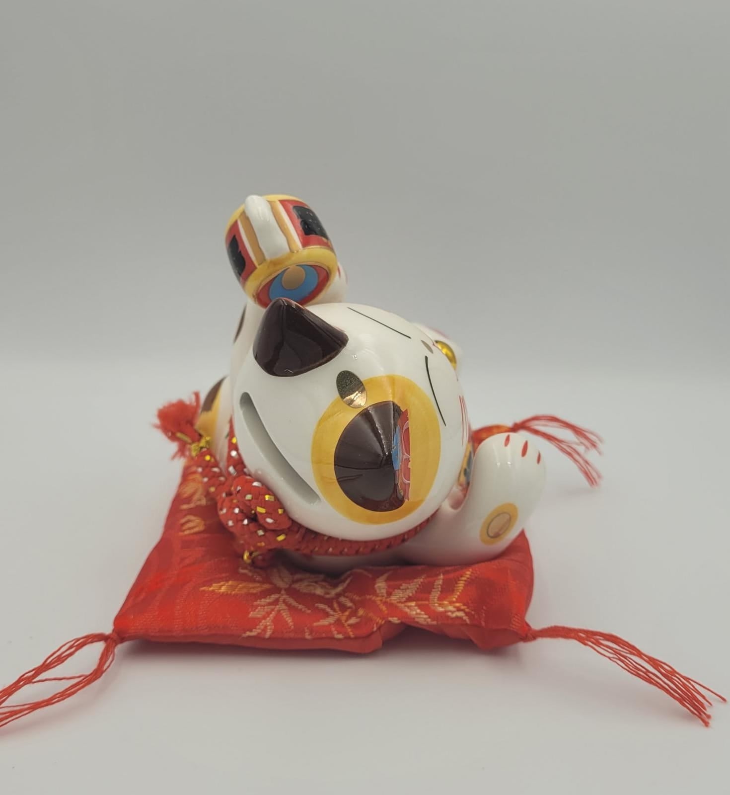 F-3807105 Fu Yuan Mao Fortune Cat (S) 9 DESIGNS AVAILABLE