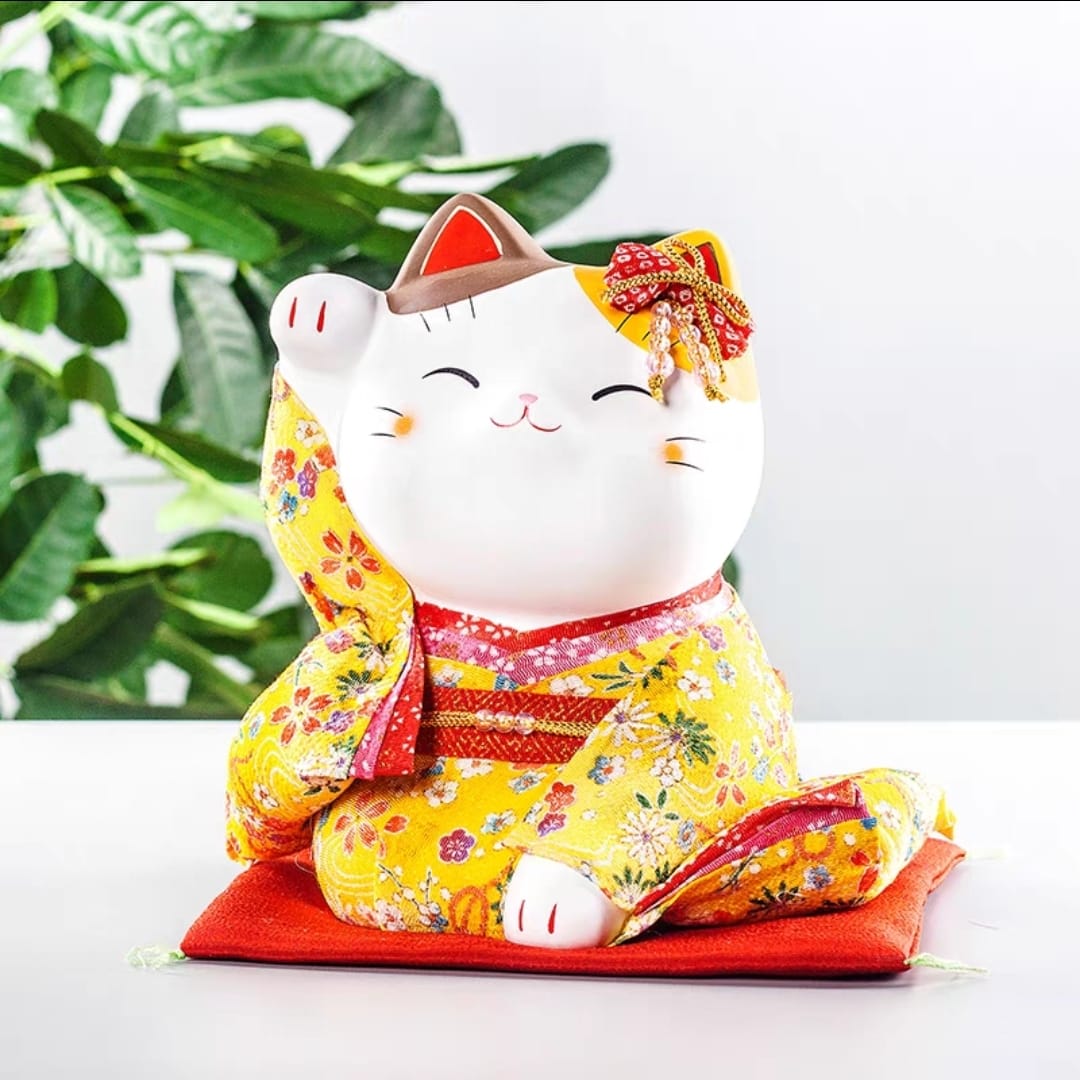 YS-08/09/18 Yakushigama Kimono Fortune Cat (L)