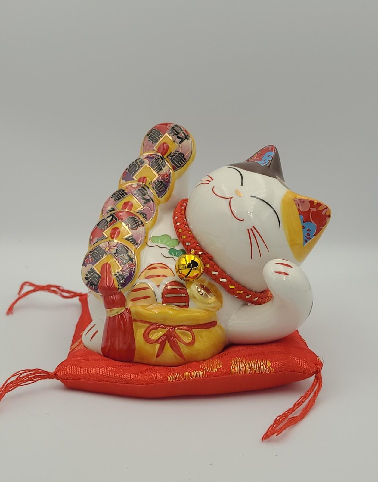 F-3807105 Fu Yuan Mao Fortune Cat (S) 9 DESIGNS AVAILABLE