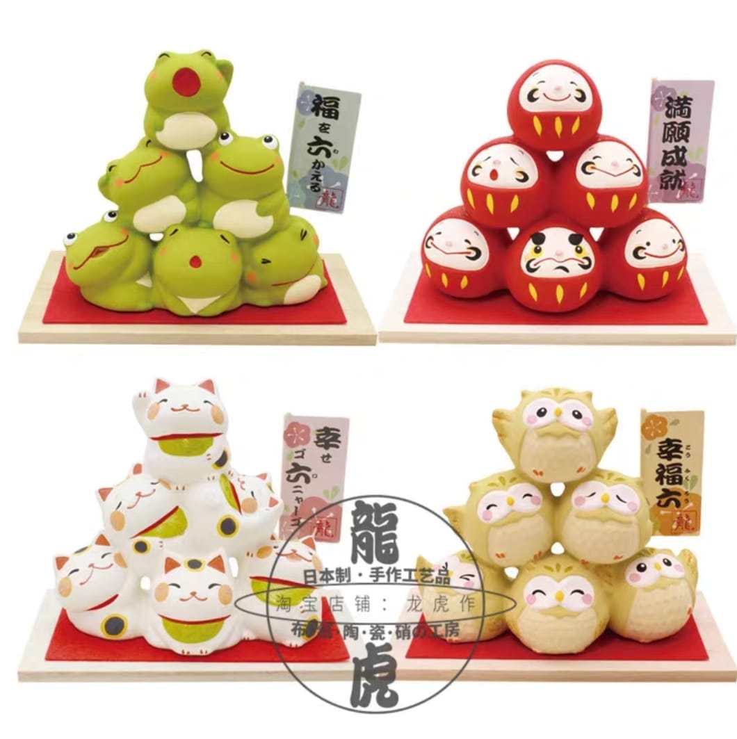 LHZ-542913/LHZ-552913 Long Hu Zuo Fortune Cat & Daruma Stand (M)