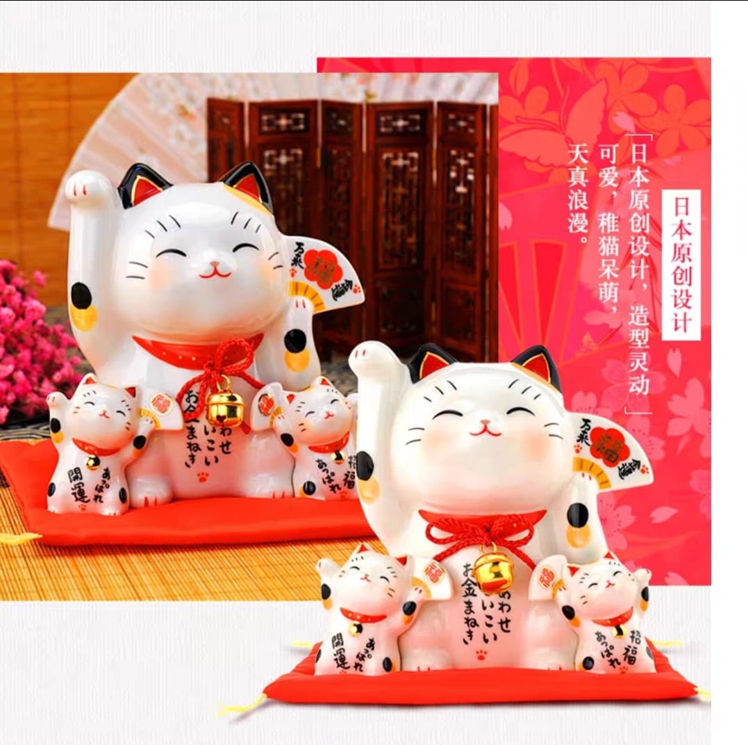 YS-474515 Yakushigama Family Fortune Cat (M)