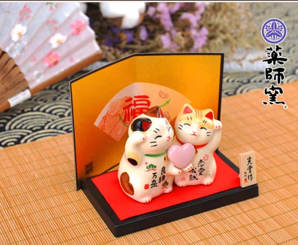 YS-501910 Yakushigama 药师窑 Fortune Cat Couple 招财猫 (M)