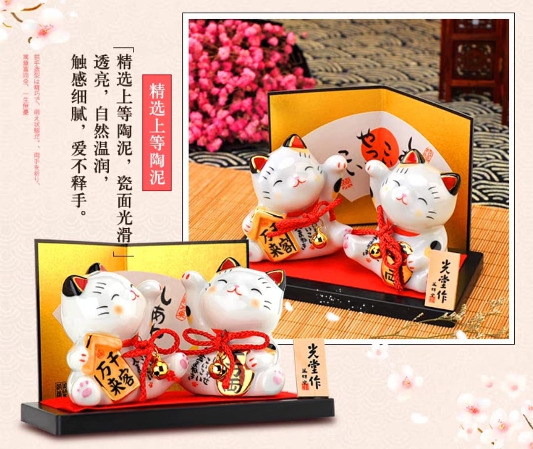 YS-602608 Yakushigama Pair of Fortune Cat w Backdrop (S)