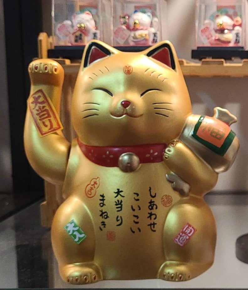 YS-682815/YS-692815 Yakushigama Battery Waving Hand White/Gold Fortune Cat (L)