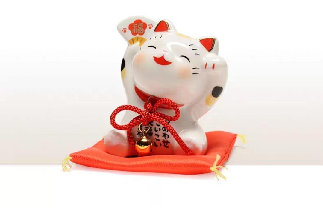 YS-841385 Yakushigama 药师窑  Fortune Cat 招财猫 w Fan (S)