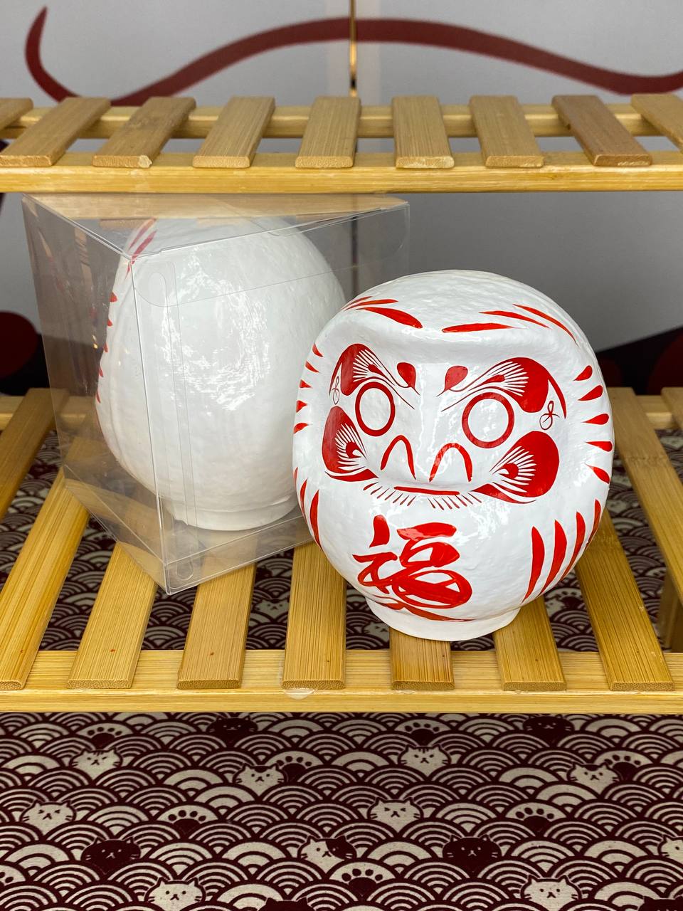 JP-041412 Hanjiro Hand-Made Traditional Daruma (M)