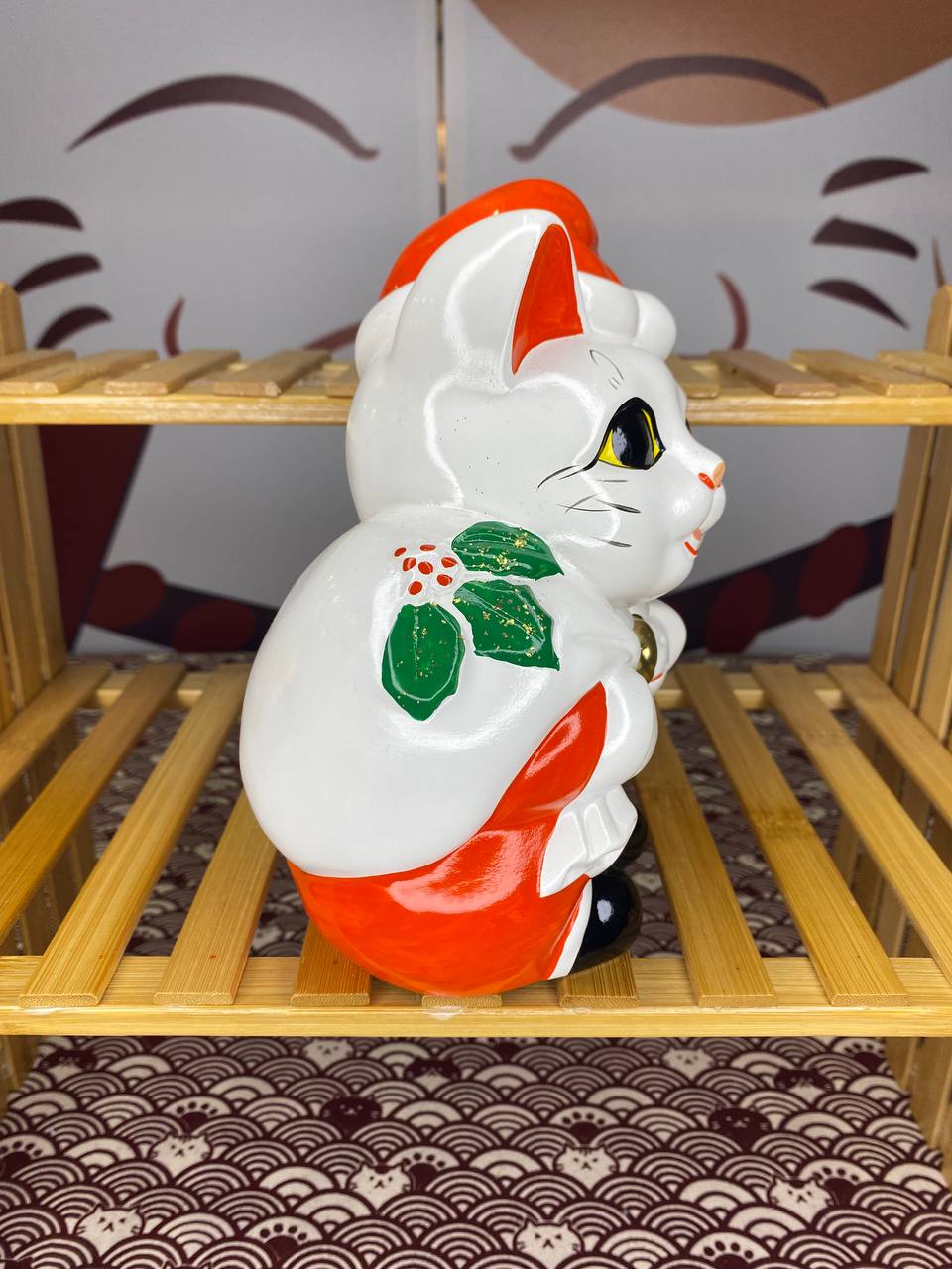 JP-233819 Tokonameyaki Chubby Christmas Fortune Cat (M)