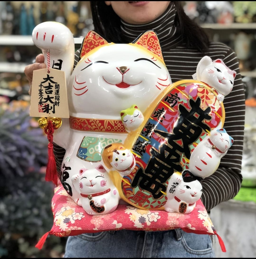 L-38123032 Jin Shi Gong Fang XL Fortune Cat (XL)