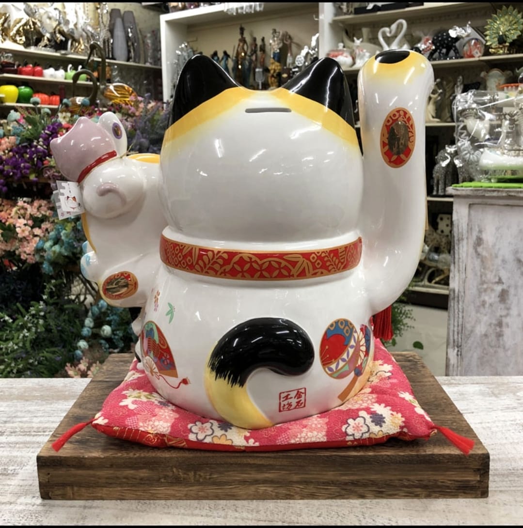 L-38123032 Jin Shi Gong Fang XL Fortune Cat (XL)