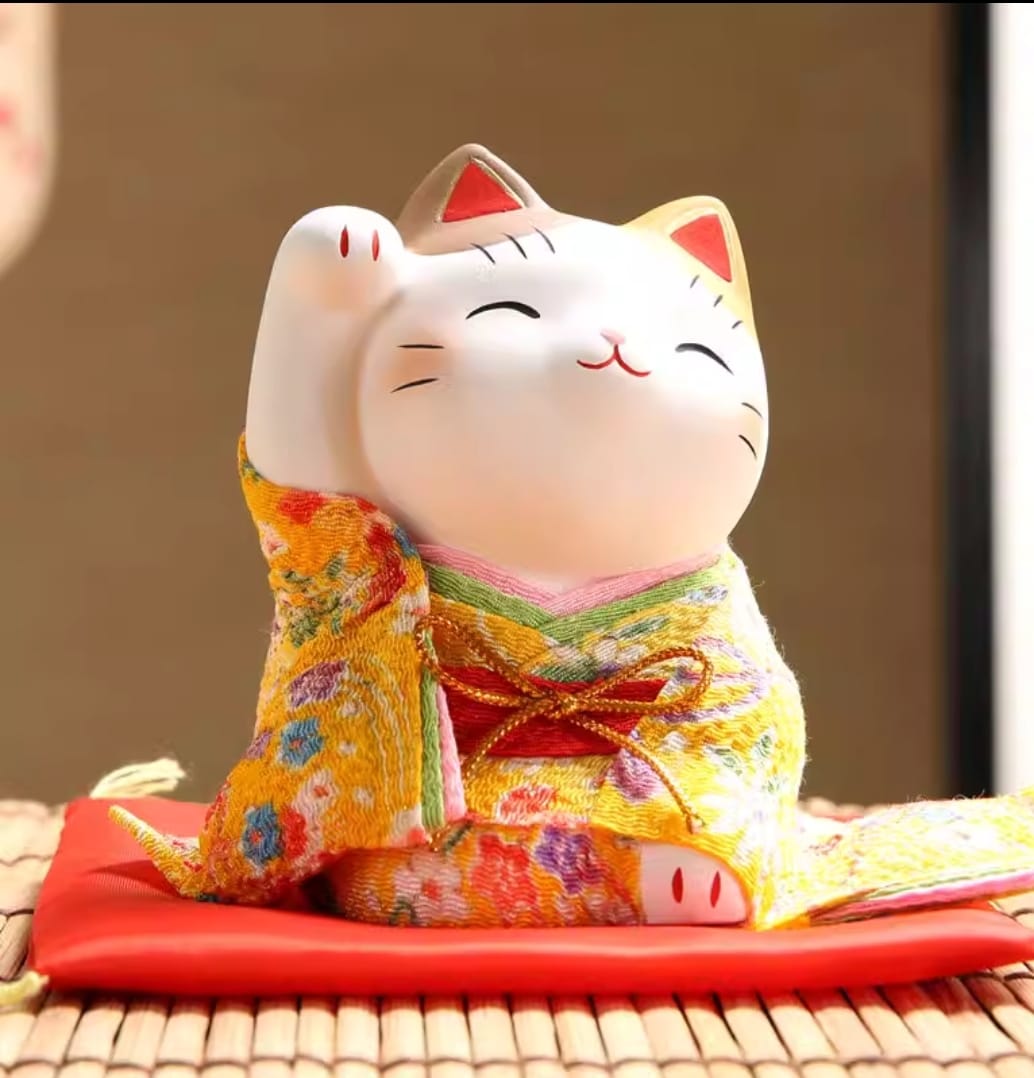 YS-011507/YS-031507 Yakushigama Sitting Kimono Fortune Cat (S) (M)