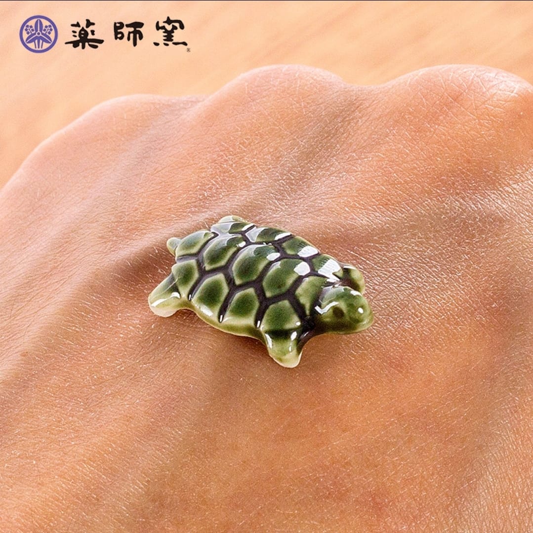 YS-1400103 Yakushigama Fortune Turtle Lucky Charm (S)