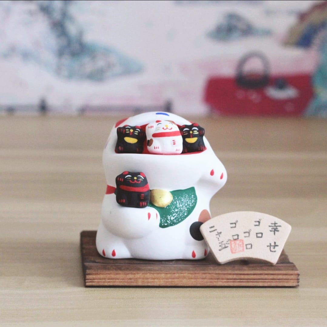 LHZ-1000801 Long Hu Zuo Frog & Fortune Cat & Owl Family (S)