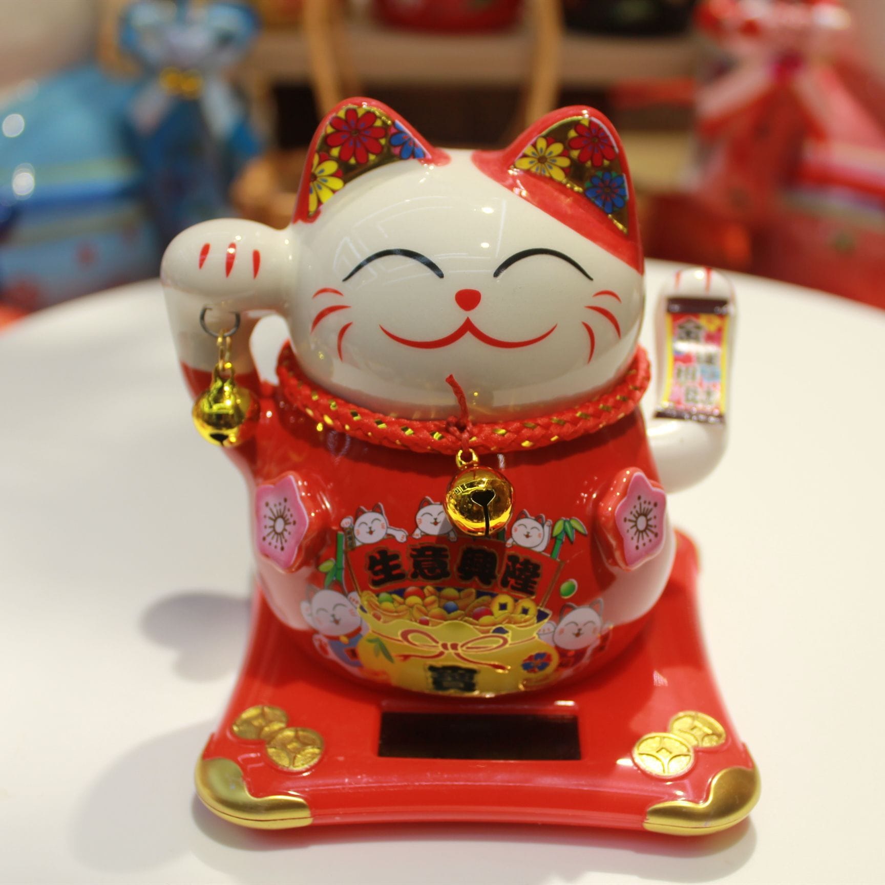 OAA-1030601 Solar-powered Waving Fortune Cat (S)